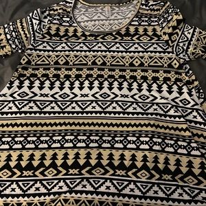 LuLaRoe Perfect T